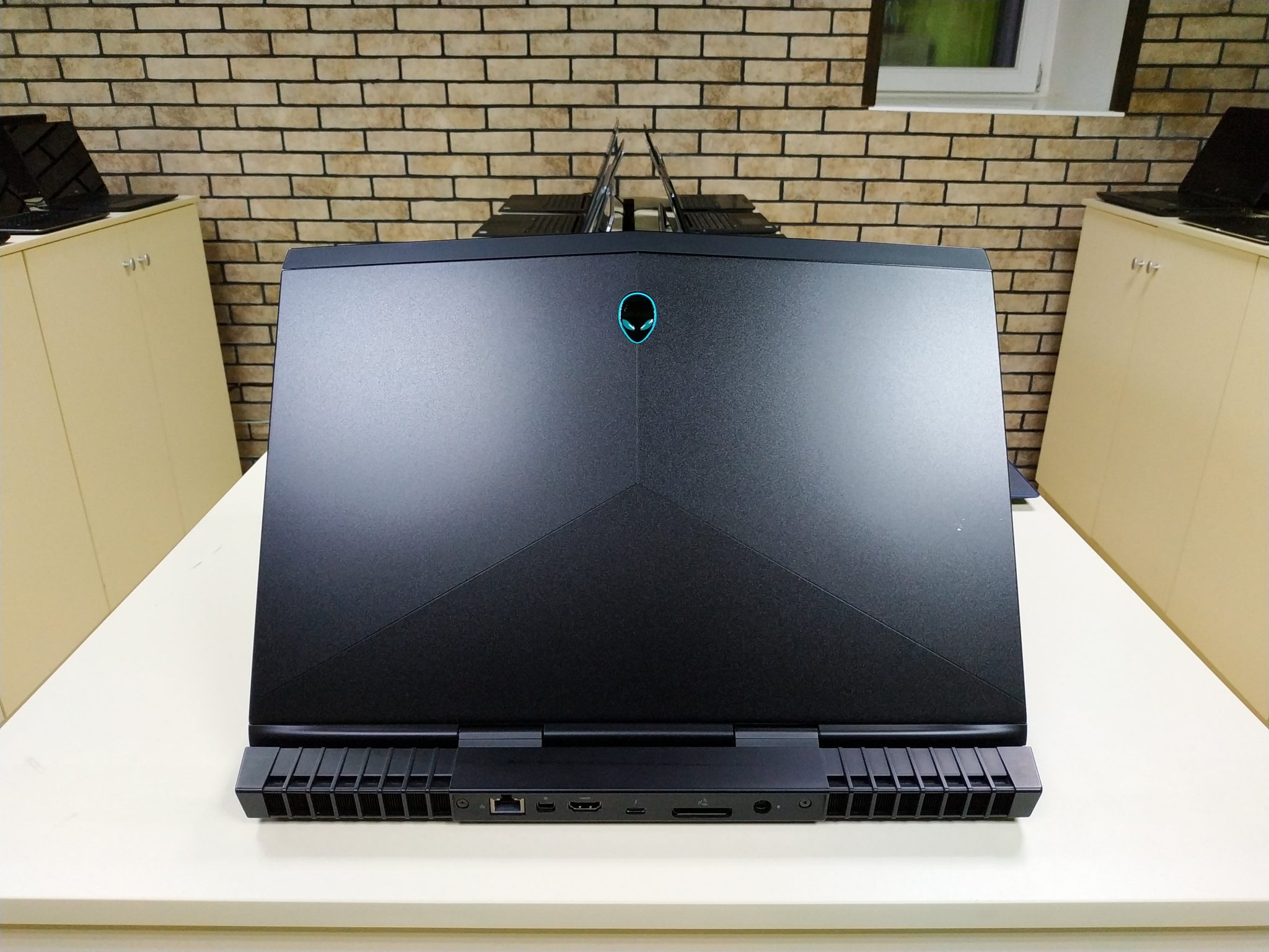 Ноутбук alienware самый дорогой