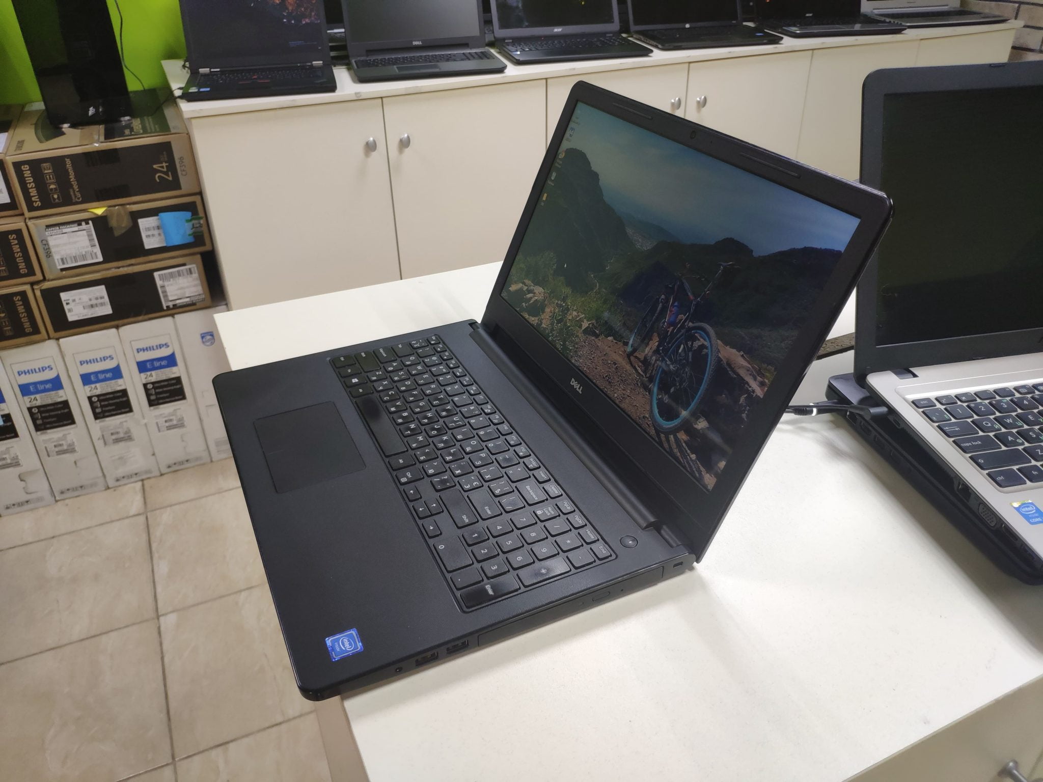 Какие игры пойдут на ноутбуке dell inspiron