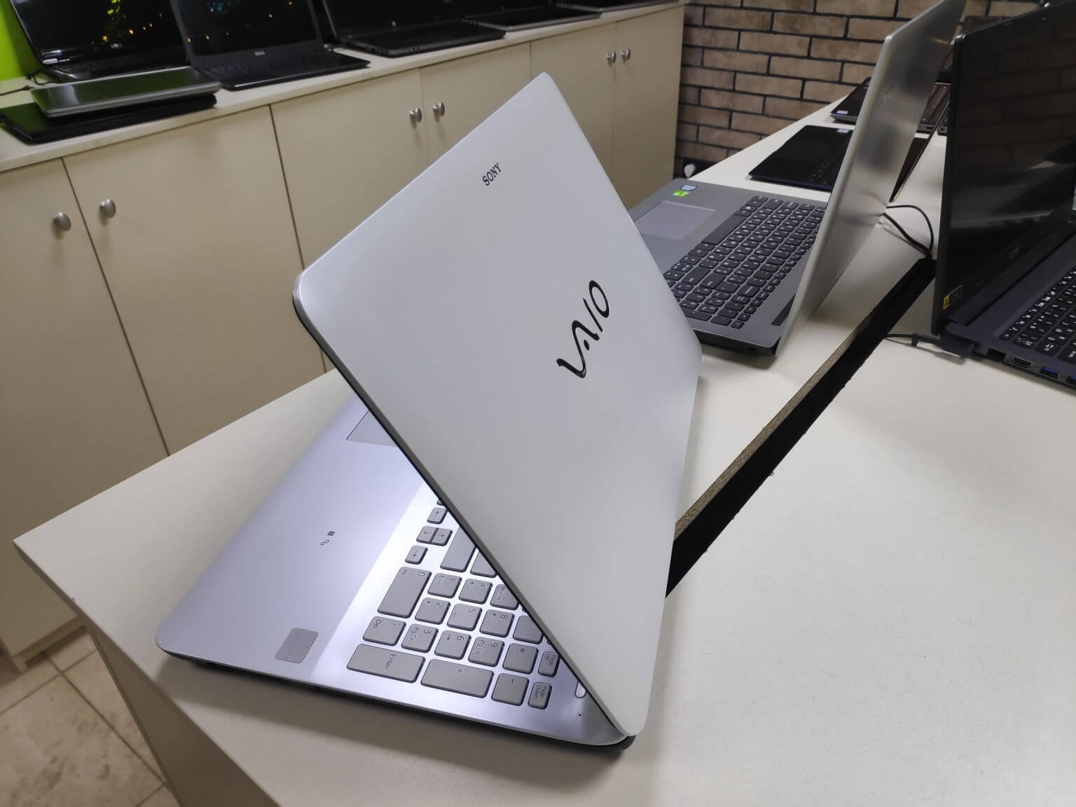 Не включается ноутбук sony vaio svf152a29v