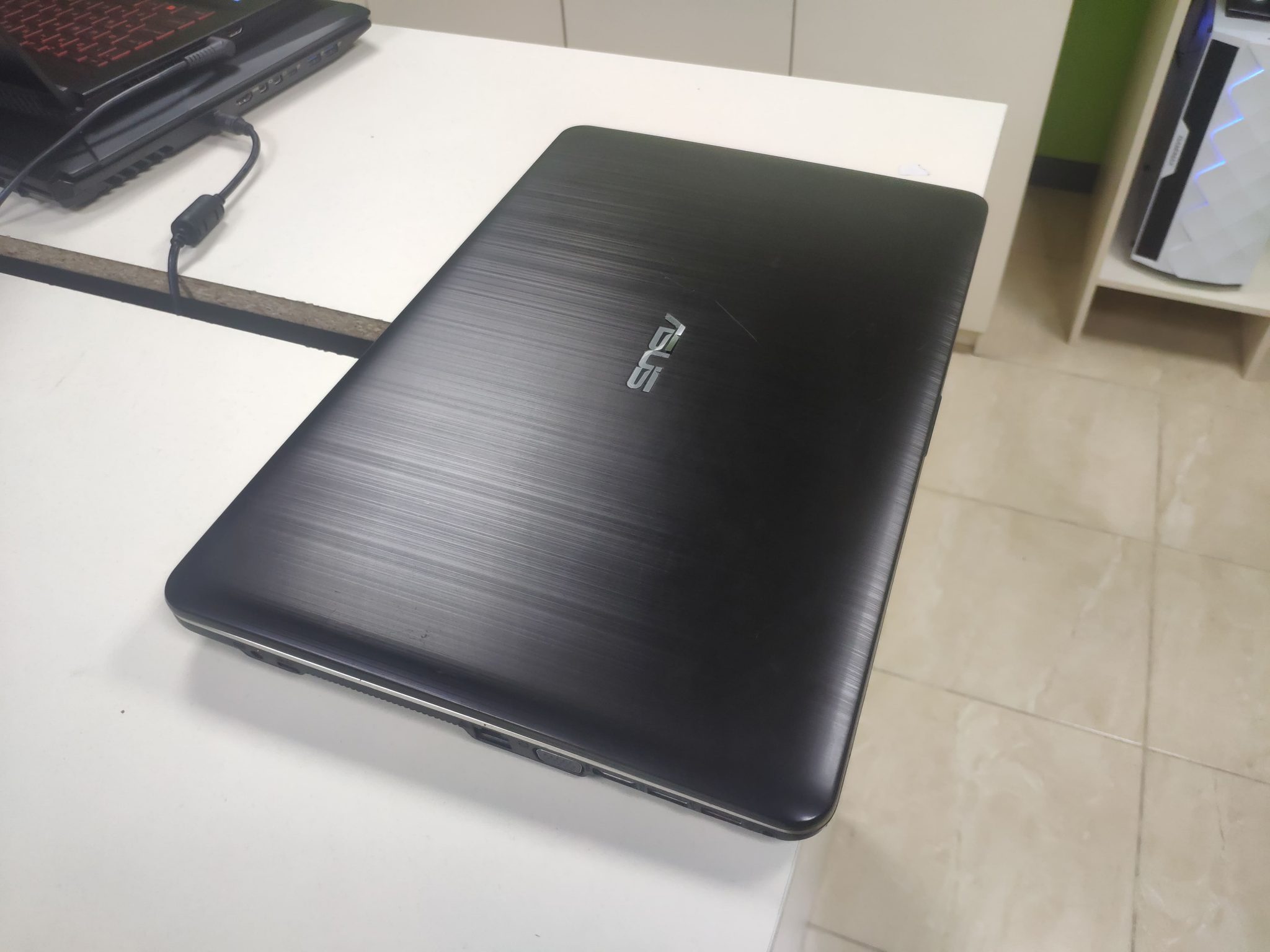 R540u asus ноутбук разборка